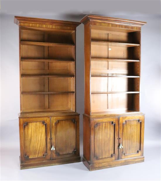 A pair of Victorian mahogany open bookcases, W.3ft 1in. D.1ft 2in. H.7ft 3in.
